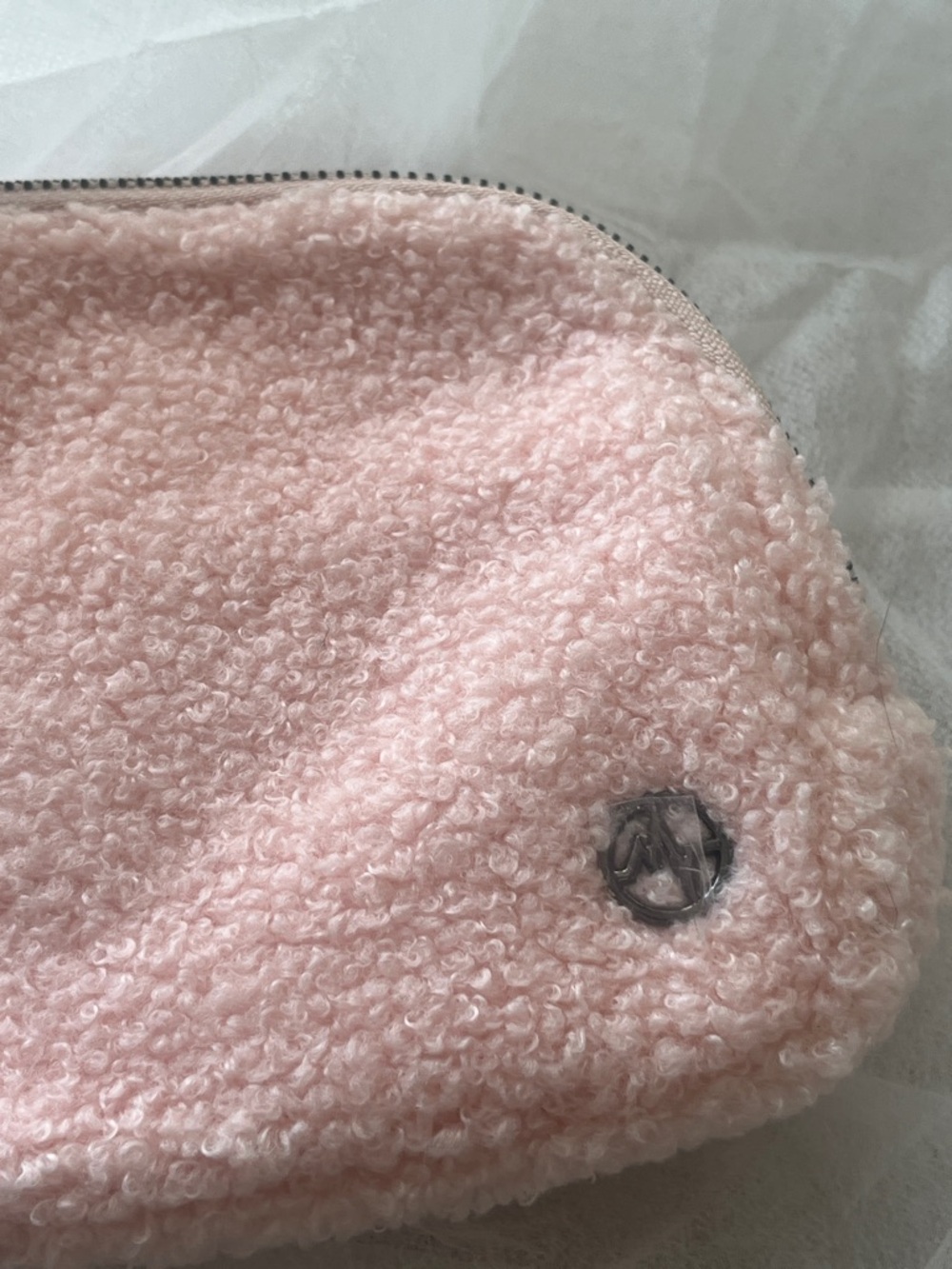 Pink Sherpa Zip Beltbag - Picture 3 of 4